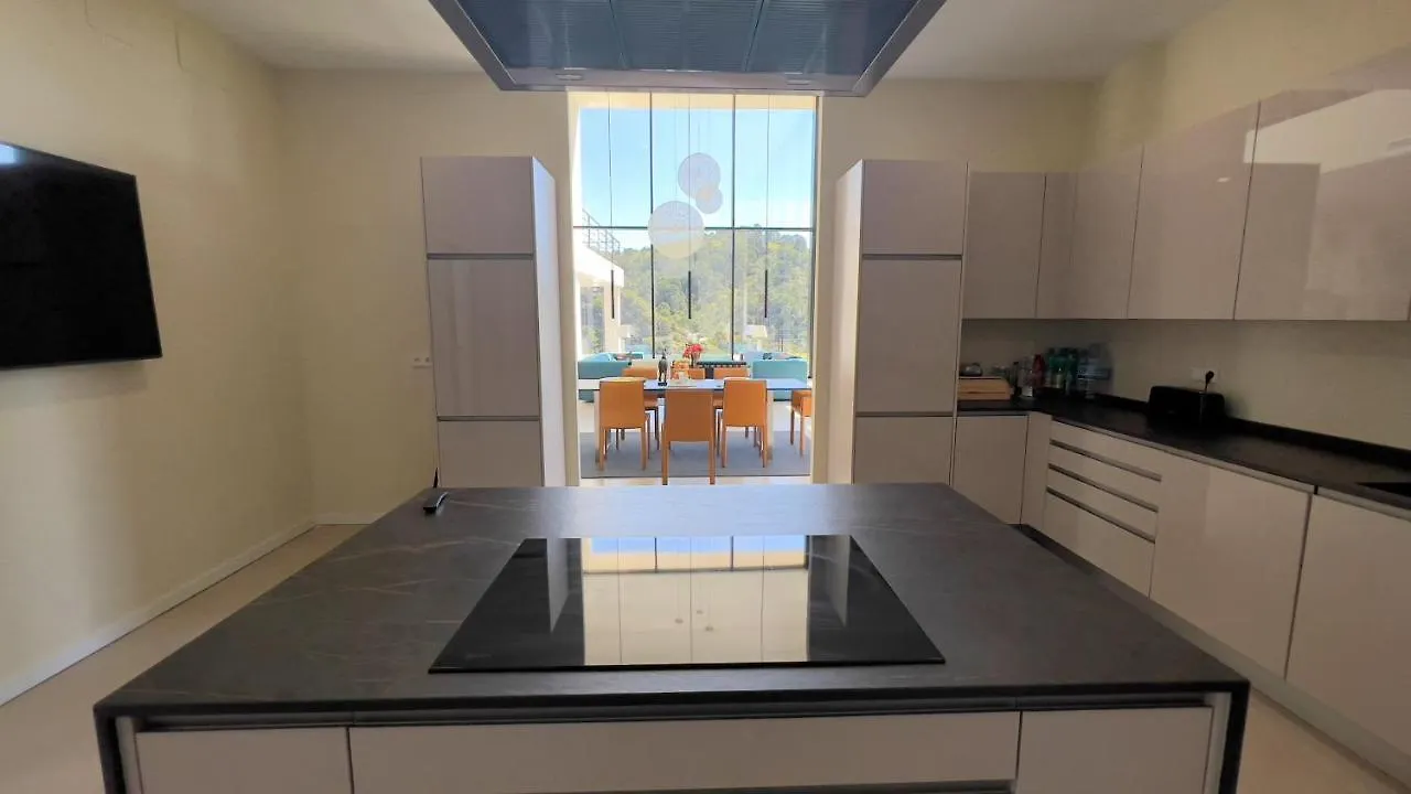 Villa Azahar, Benahavis Marbella Bed & Breakfast